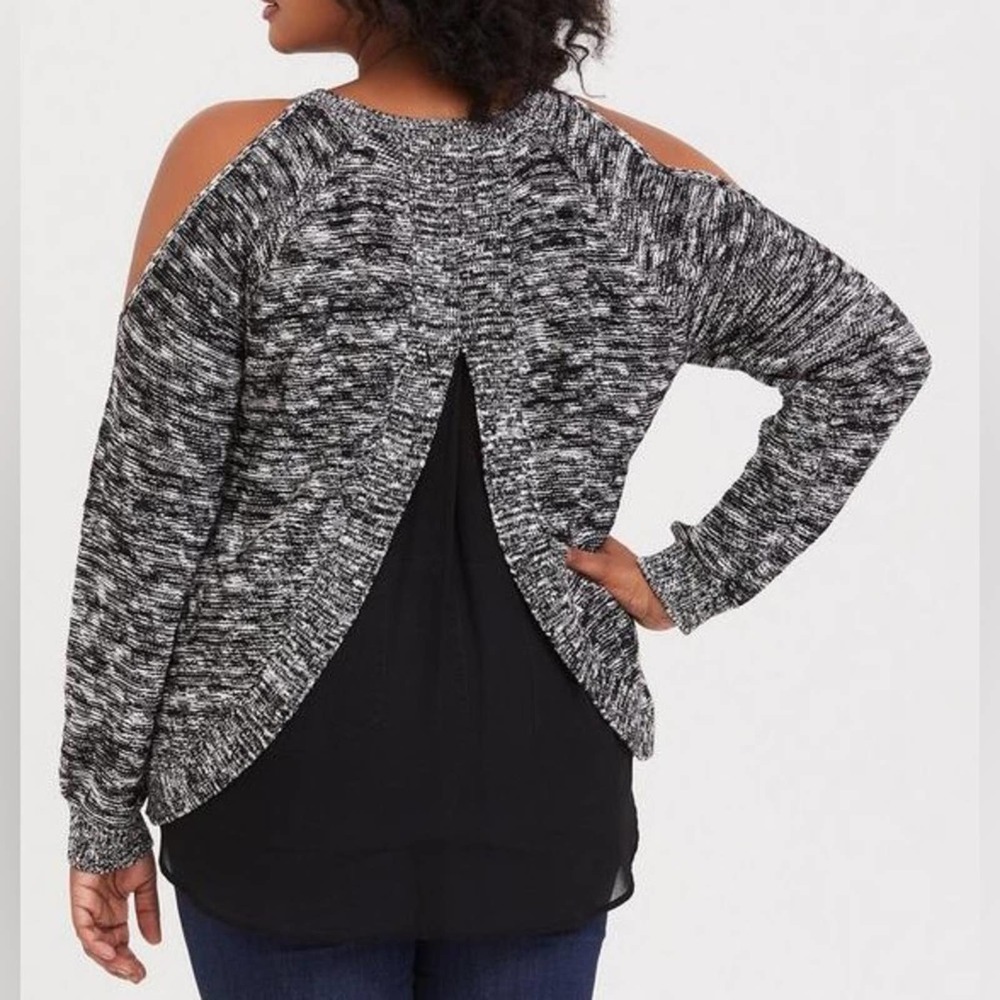 Torrid Marled Pullover Cold Shoulder Split Back S… - image 2